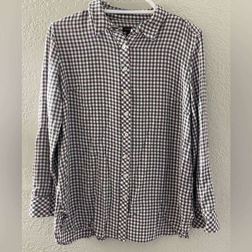 Talbots Women’s Black/White/Pink Checkered Button Down Long Sleeve Shirt‎ Large